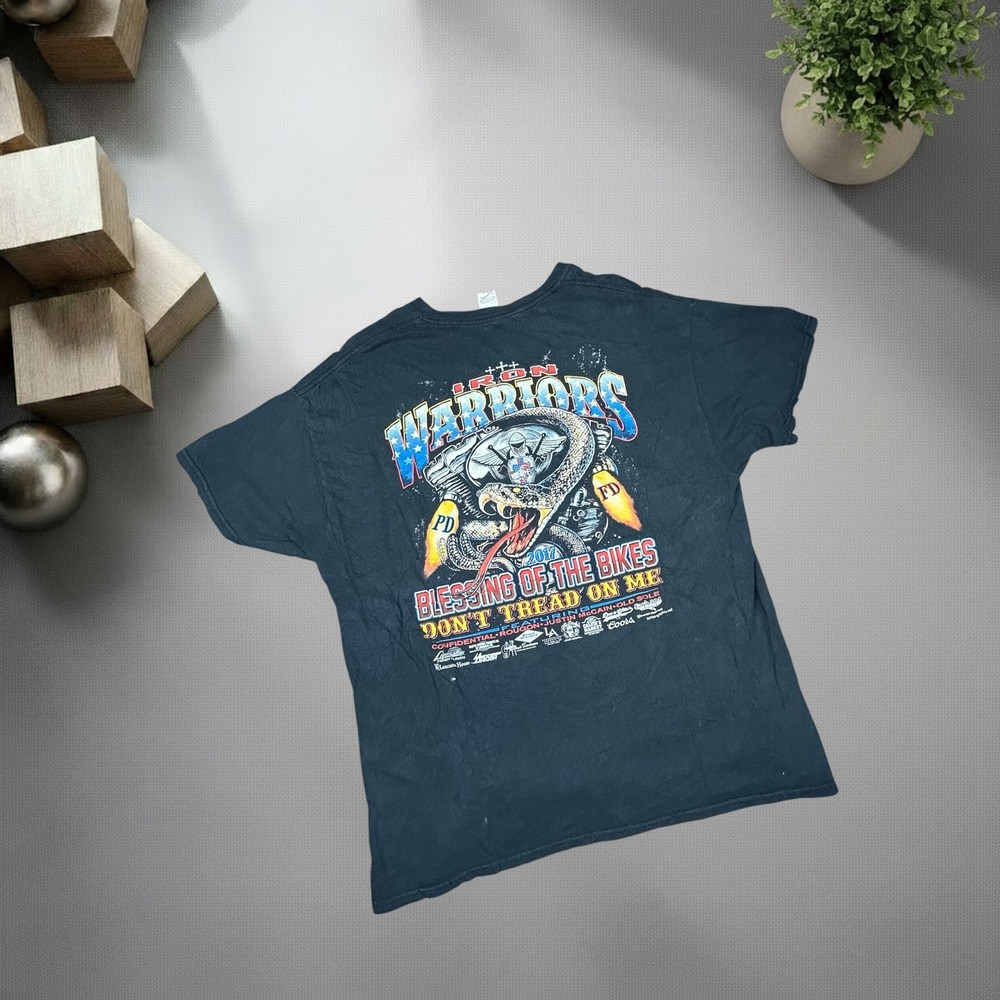 Gildan Iron Warriors MC Blessing of the Bikes 2017 Graphic T-Shirt Black XL